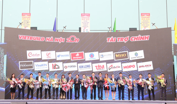 Vietbuild Hà Nội 2019: Sức hút từ những giải pháp đồng bộ vật liệu xây dựng cho mọi công trình của Viglacera